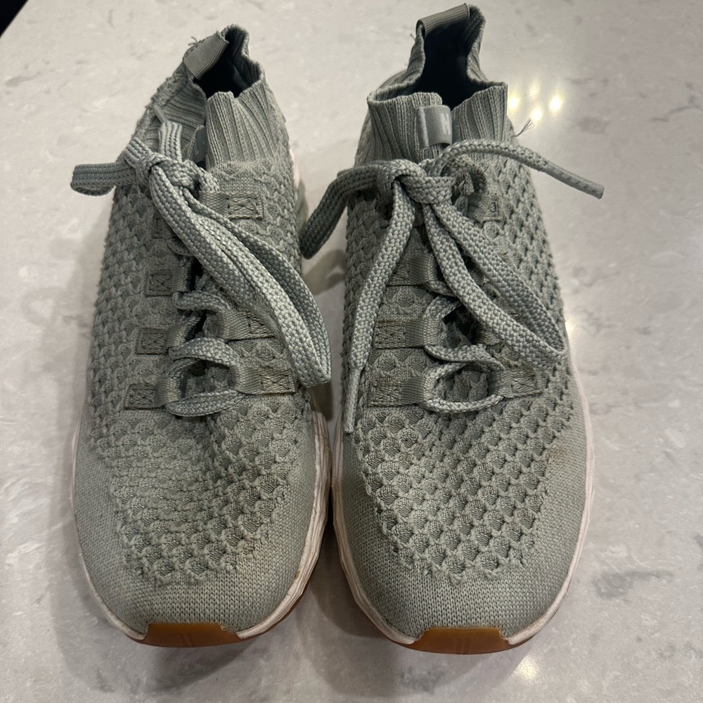 Nobull Project Sage Green Runners
